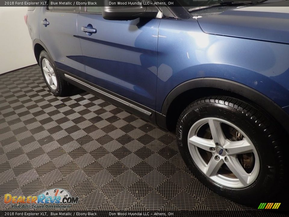 2018 Ford Explorer XLT Blue Metallic / Ebony Black Photo #4