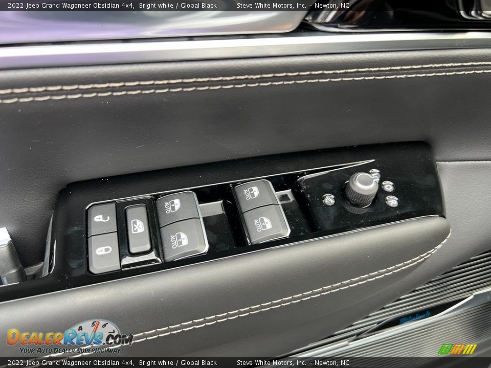 Controls of 2022 Jeep Grand Wagoneer Obsidian 4x4 Photo #15