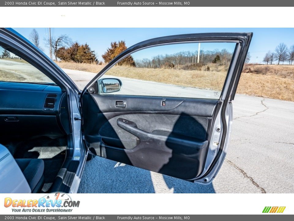 2003 Honda Civic EX Coupe Satin Silver Metallic / Black Photo #23