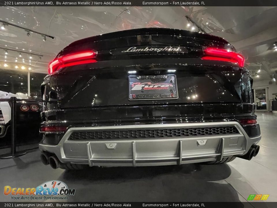 2021 Lamborghini Urus AWD Blu Astraeus Metallic / Nero Ade/Rosso Alala Photo #6