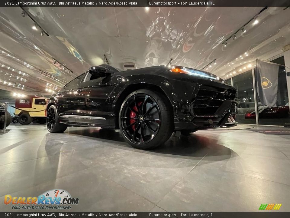 2021 Lamborghini Urus AWD Blu Astraeus Metallic / Nero Ade/Rosso Alala Photo #12