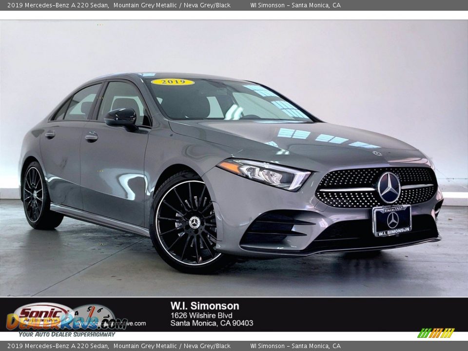 2019 Mercedes-Benz A 220 Sedan Mountain Grey Metallic / Neva Grey/Black Photo #1