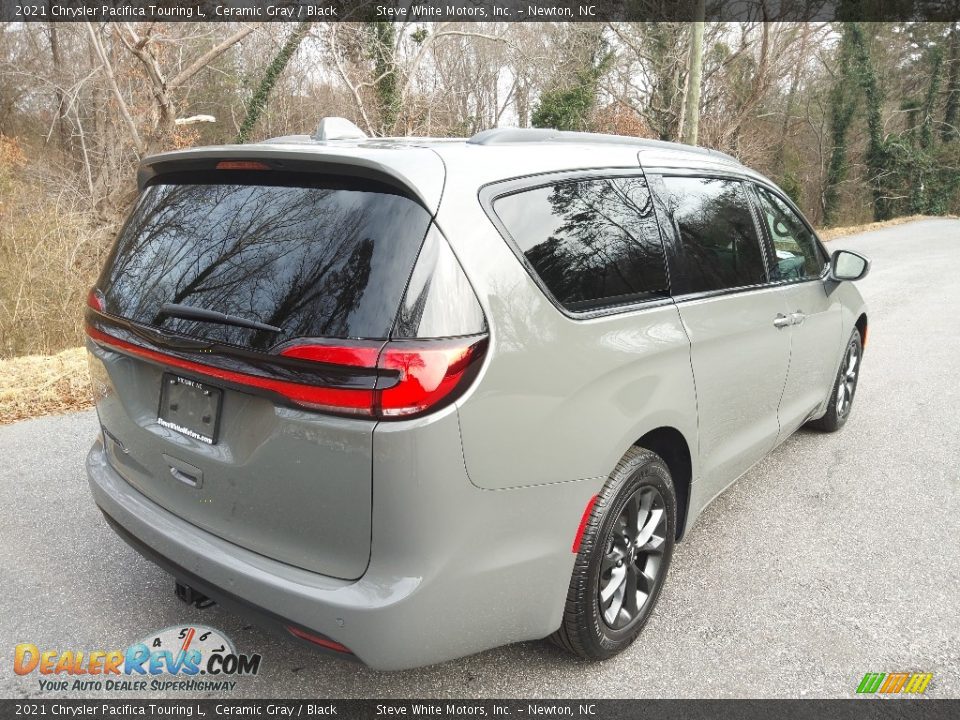 2021 Chrysler Pacifica Touring L Ceramic Gray / Black Photo #6