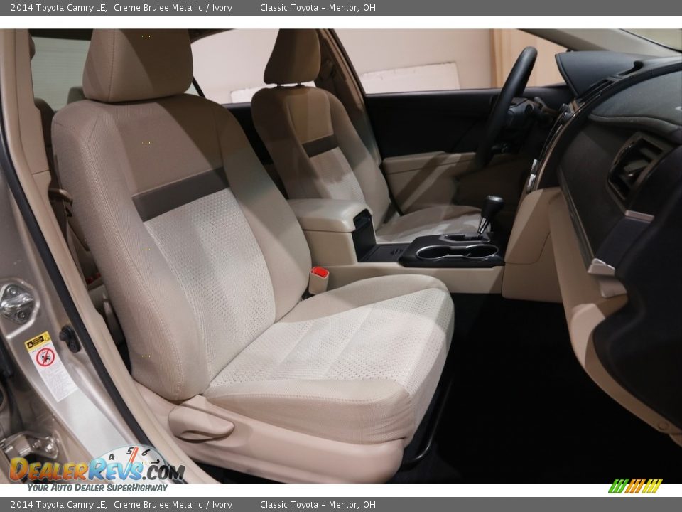 2014 Toyota Camry LE Creme Brulee Metallic / Ivory Photo #14