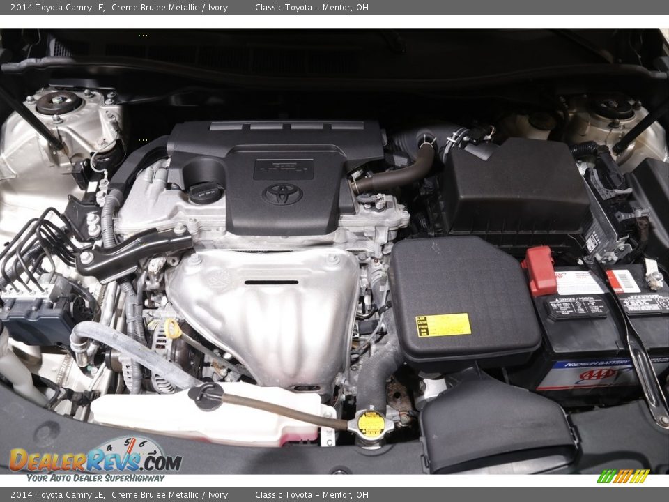 2014 Toyota Camry LE Creme Brulee Metallic / Ivory Photo #18