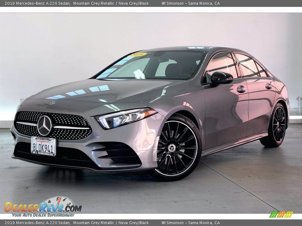 2019 Mercedes-Benz A 220 Sedan Mountain Grey Metallic / Neva Grey/Black Photo #12