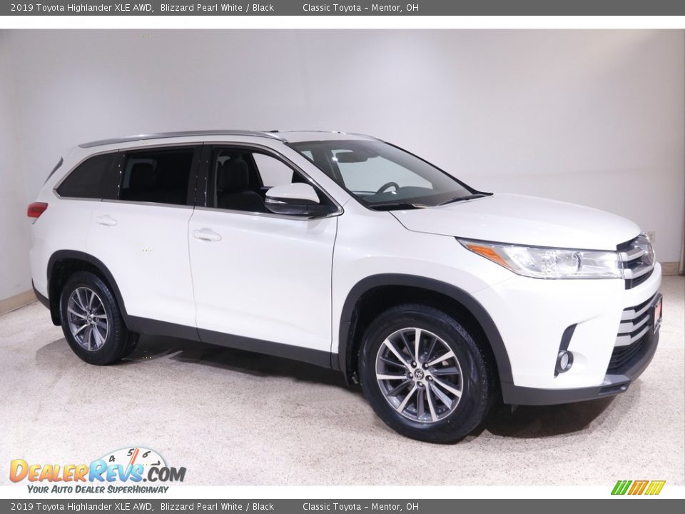 2019 Toyota Highlander XLE AWD Blizzard Pearl White / Black Photo #1