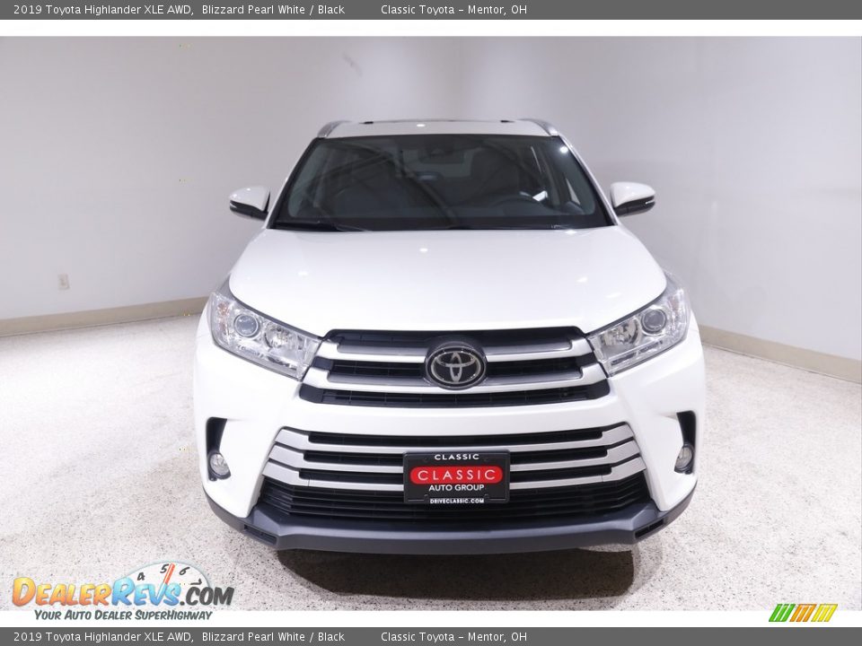 2019 Toyota Highlander XLE AWD Blizzard Pearl White / Black Photo #2