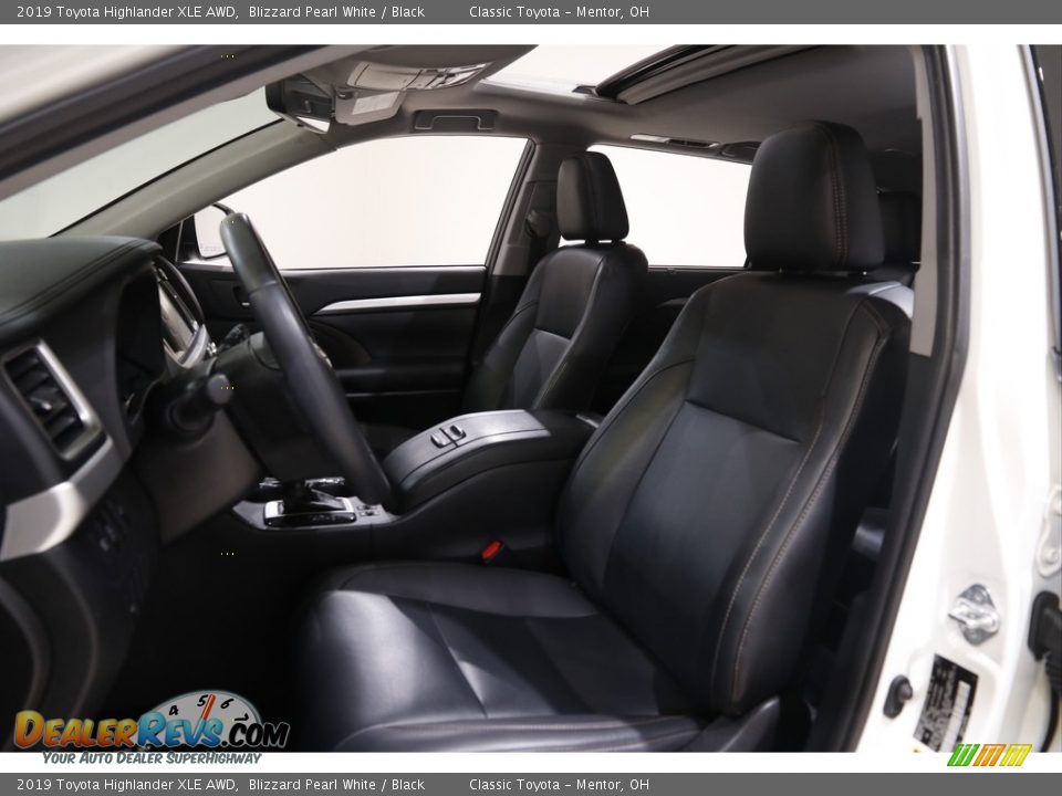 2019 Toyota Highlander XLE AWD Blizzard Pearl White / Black Photo #5