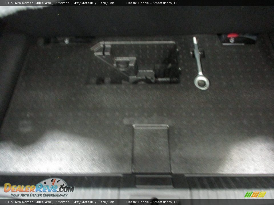 2019 Alfa Romeo Giulia AWD Stromboli Gray Metallic / Black/Tan Photo #22