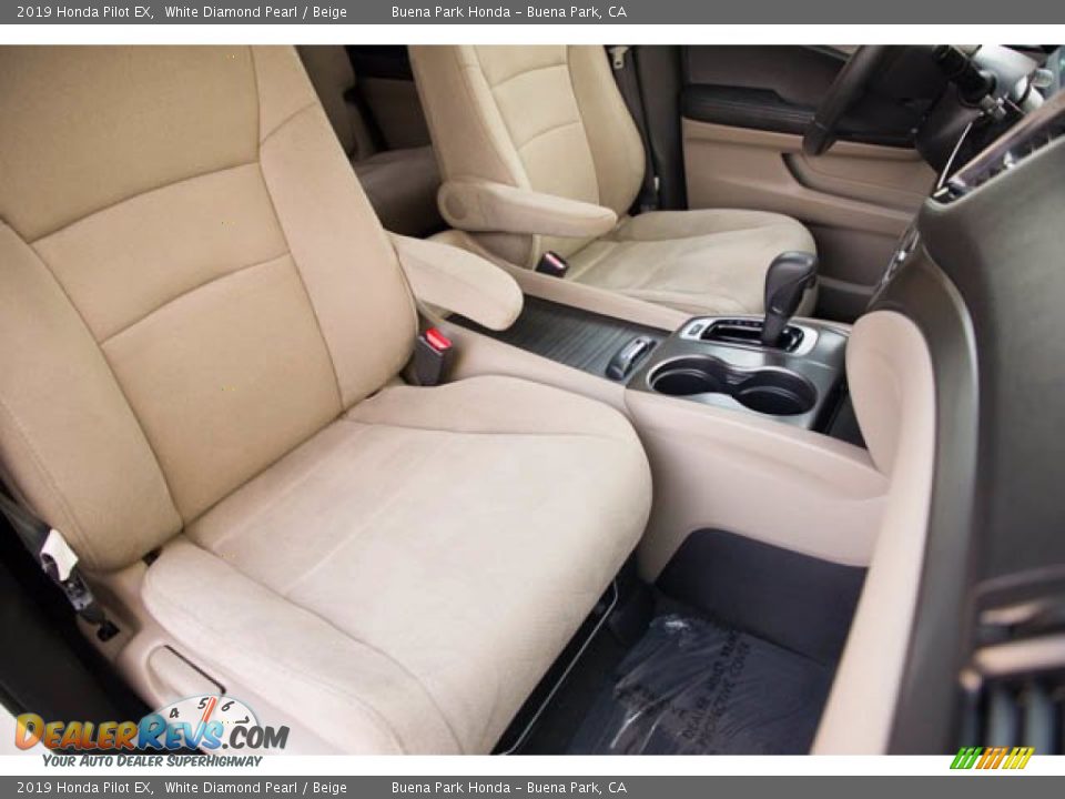 2019 Honda Pilot EX White Diamond Pearl / Beige Photo #27