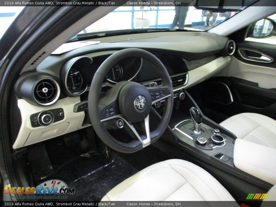 2019 Alfa Romeo Giulia AWD Stromboli Gray Metallic / Black/Tan Photo #28