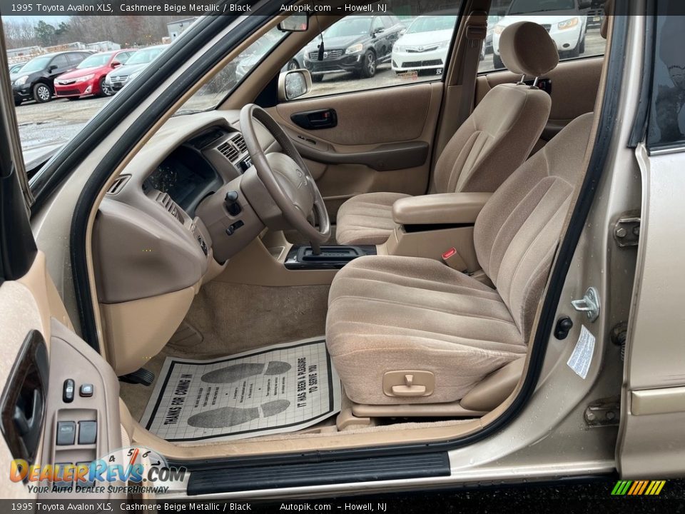 Black Interior - 1995 Toyota Avalon XLS Photo #12