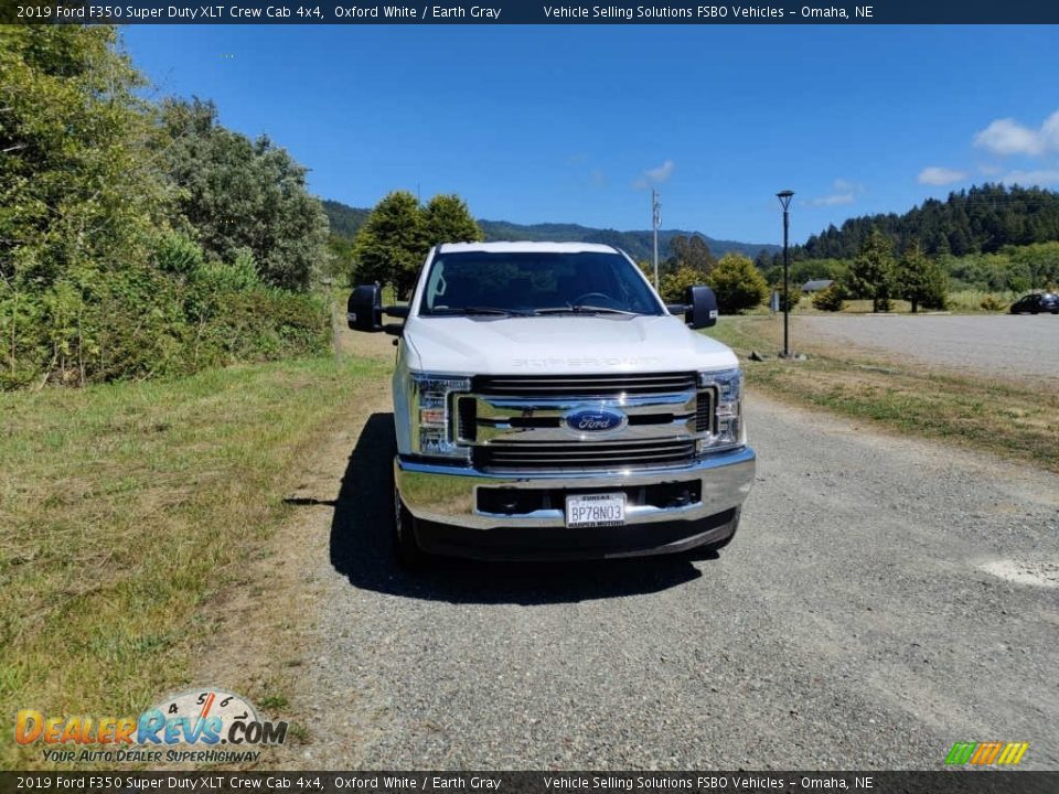 2019 Ford F350 Super Duty XLT Crew Cab 4x4 Oxford White / Earth Gray Photo #16