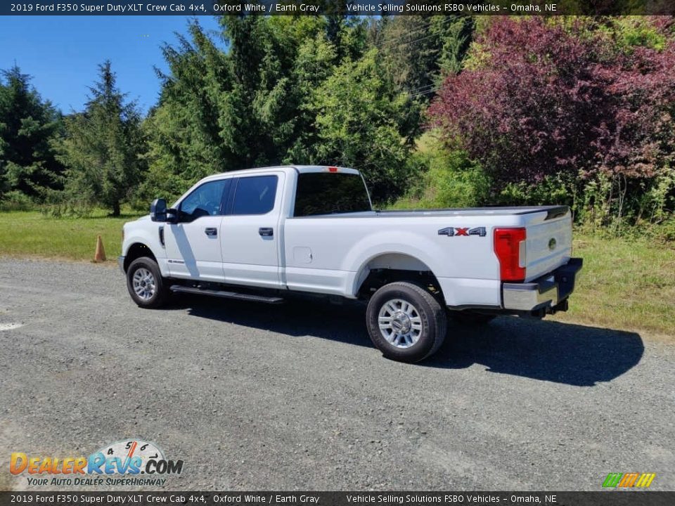 2019 Ford F350 Super Duty XLT Crew Cab 4x4 Oxford White / Earth Gray Photo #17