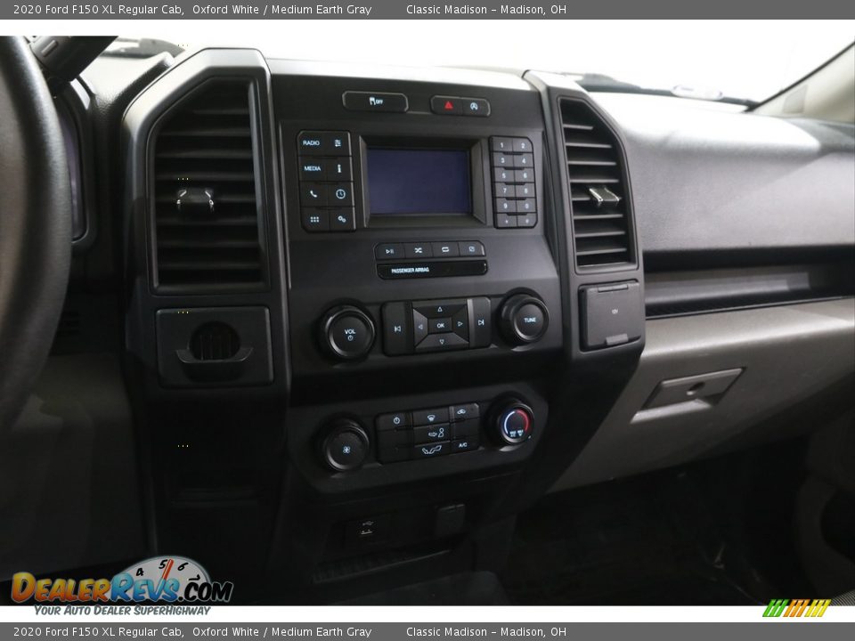 Controls of 2020 Ford F150 XL Regular Cab Photo #9