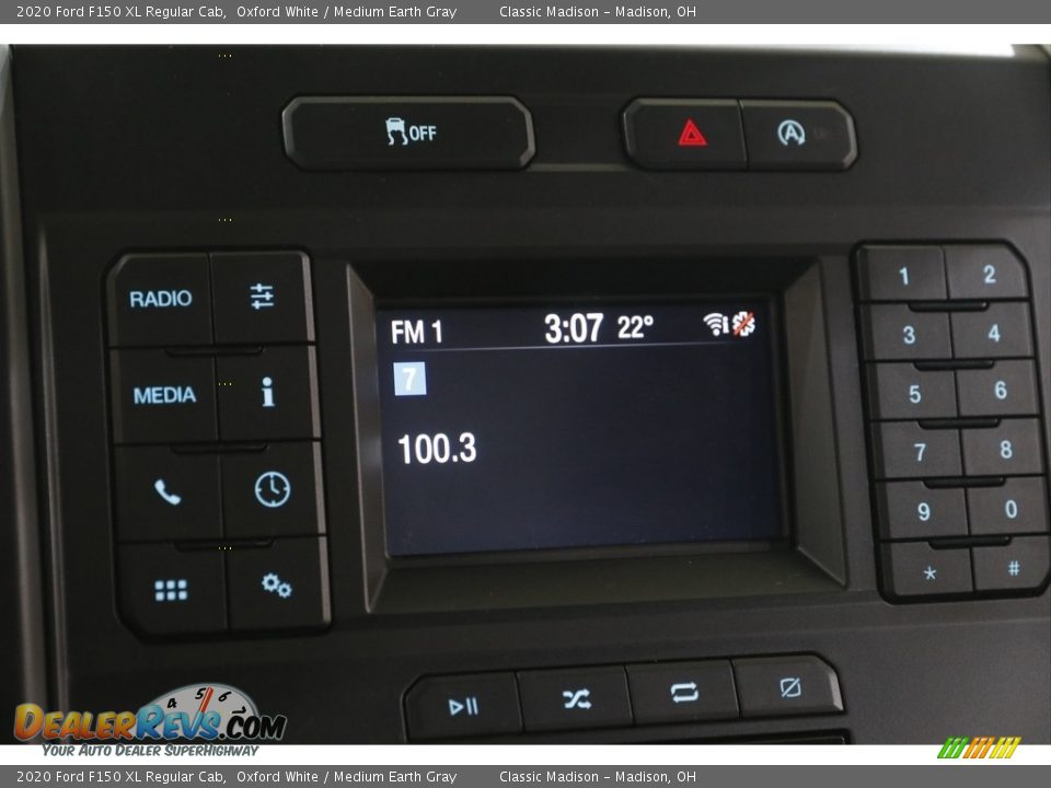 Controls of 2020 Ford F150 XL Regular Cab Photo #10