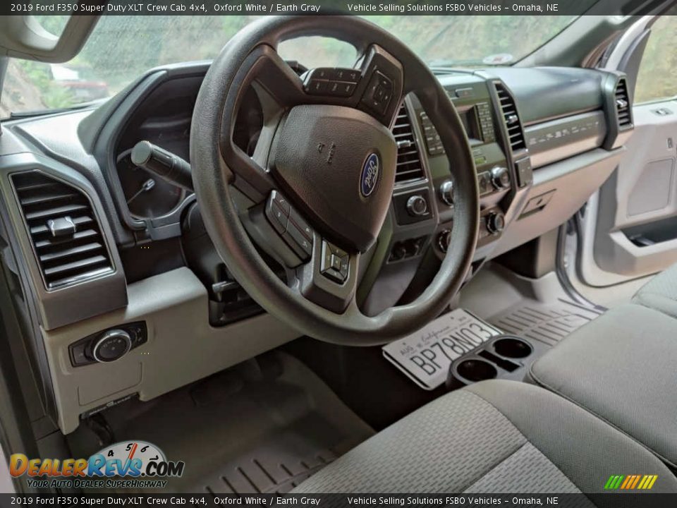 2019 Ford F350 Super Duty XLT Crew Cab 4x4 Oxford White / Earth Gray Photo #27