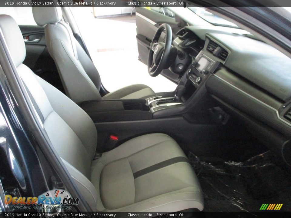 2019 Honda Civic LX Sedan Cosmic Blue Metallic / Black/Ivory Photo #16