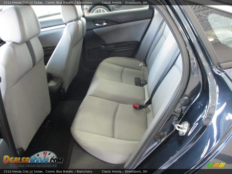 2019 Honda Civic LX Sedan Cosmic Blue Metallic / Black/Ivory Photo #24