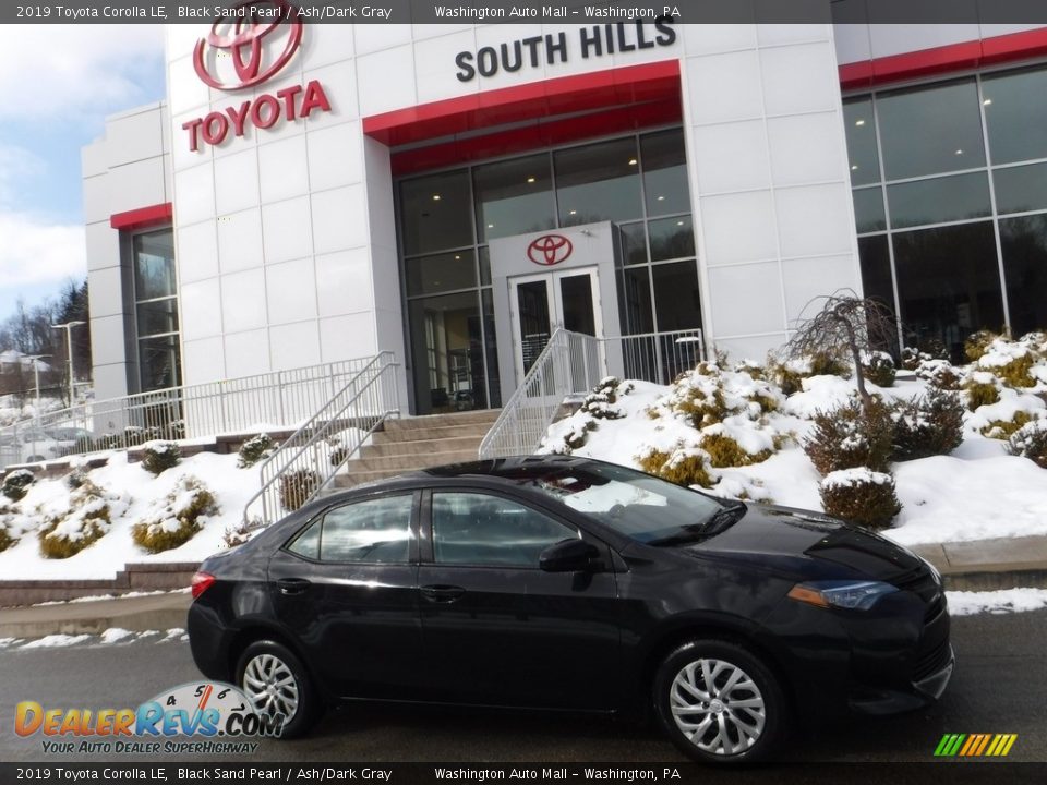 2019 Toyota Corolla LE Black Sand Pearl / Ash/Dark Gray Photo #2