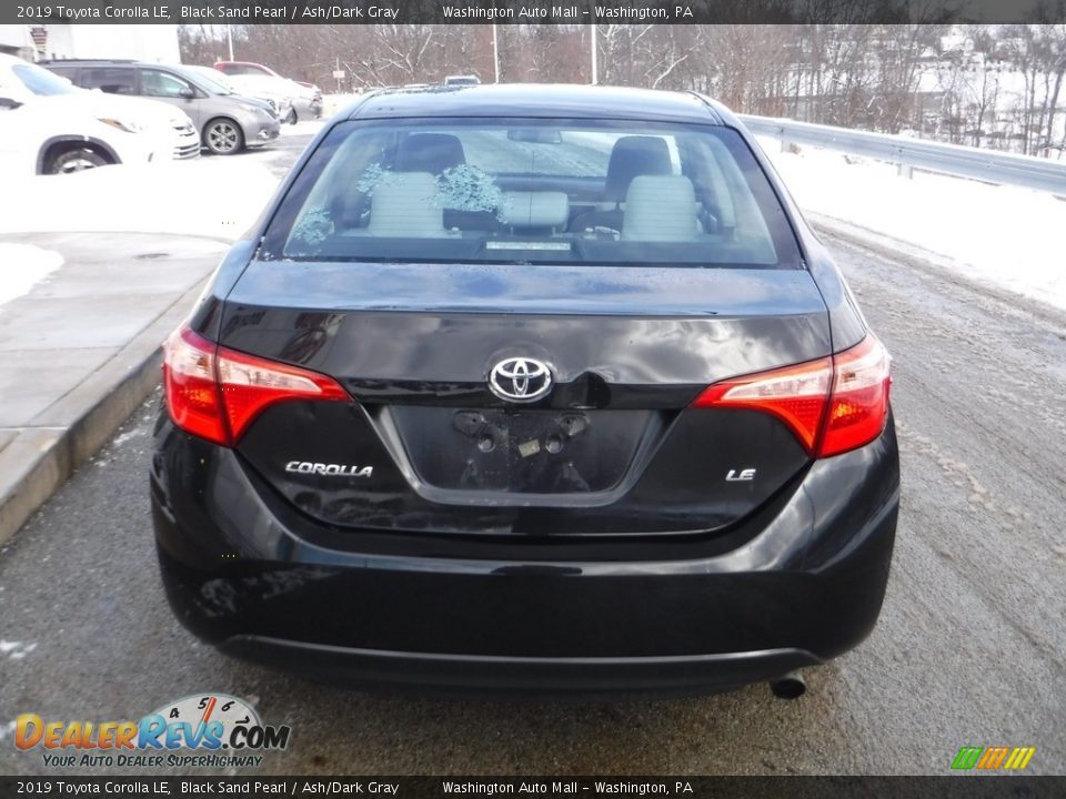 2019 Toyota Corolla LE Black Sand Pearl / Ash/Dark Gray Photo #12