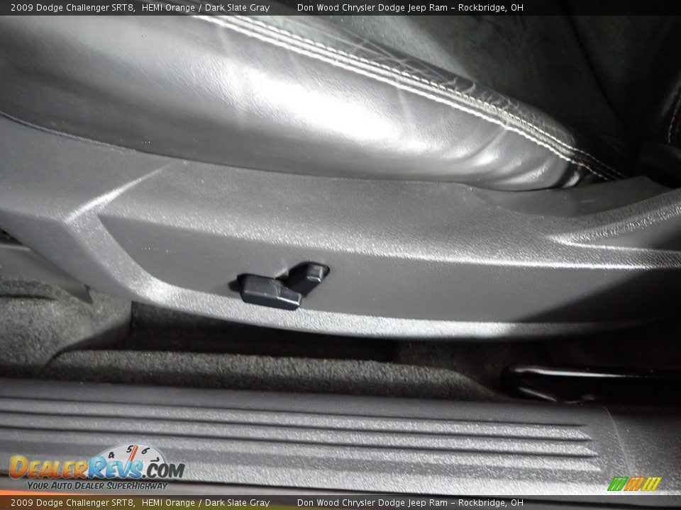 2009 Dodge Challenger SRT8 HEMI Orange / Dark Slate Gray Photo #17