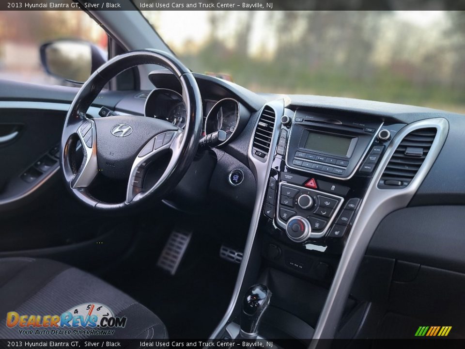 2013 Hyundai Elantra GT Silver / Black Photo #11