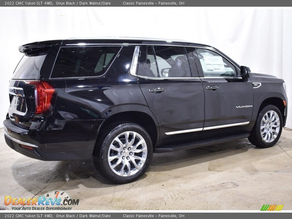 2022 GMC Yukon SLT 4WD Onyx Black / Dark Walnut/Slate Photo #2