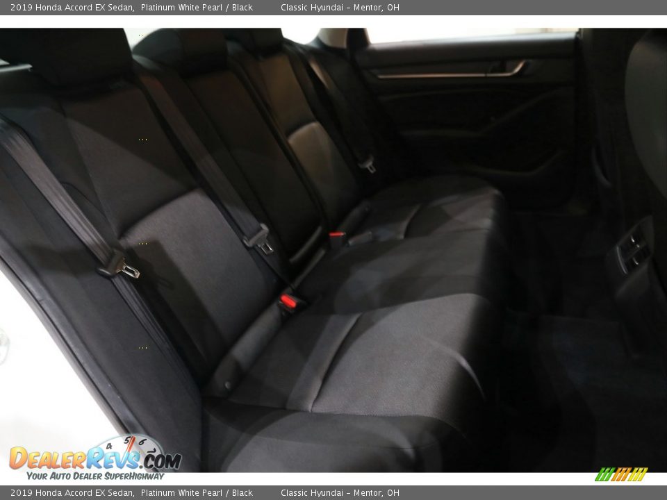 2019 Honda Accord EX Sedan Platinum White Pearl / Black Photo #16