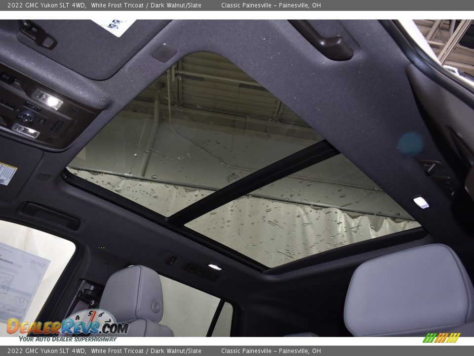 Sunroof of 2022 GMC Yukon SLT 4WD Photo #6