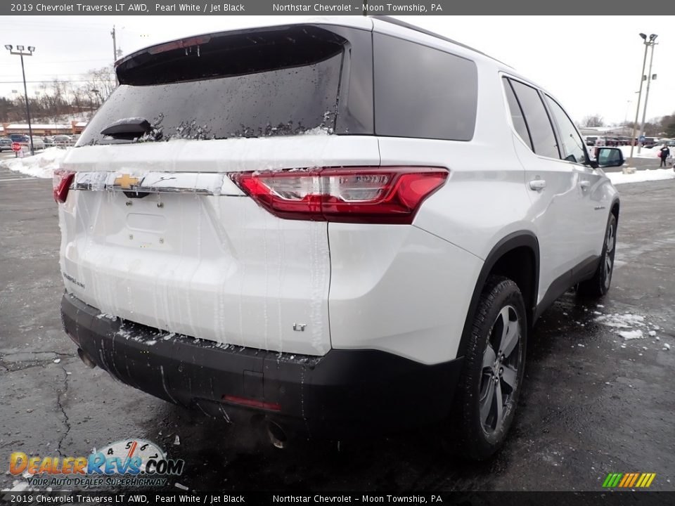 2019 Chevrolet Traverse LT AWD Pearl White / Jet Black Photo #8