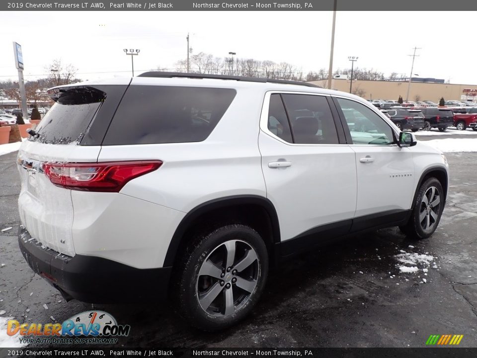 2019 Chevrolet Traverse LT AWD Pearl White / Jet Black Photo #9