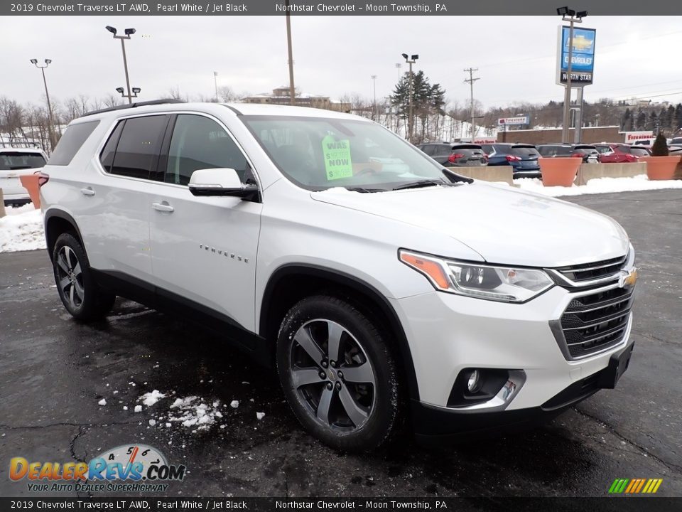 2019 Chevrolet Traverse LT AWD Pearl White / Jet Black Photo #11