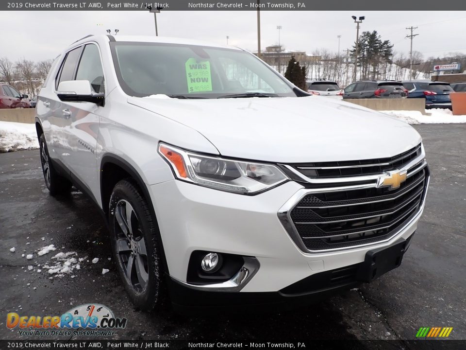 2019 Chevrolet Traverse LT AWD Pearl White / Jet Black Photo #12