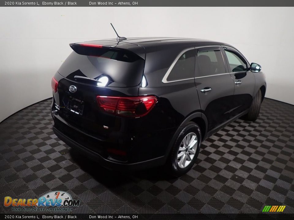 2020 Kia Sorento L Ebony Black / Black Photo #17