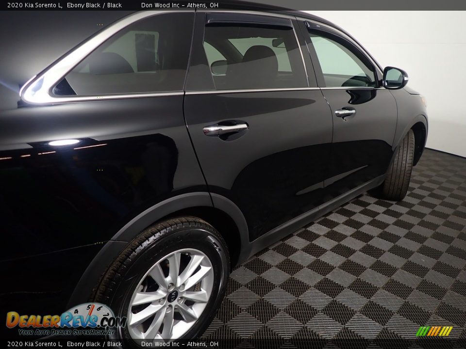 2020 Kia Sorento L Ebony Black / Black Photo #19