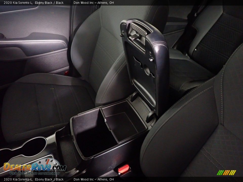2020 Kia Sorento L Ebony Black / Black Photo #33
