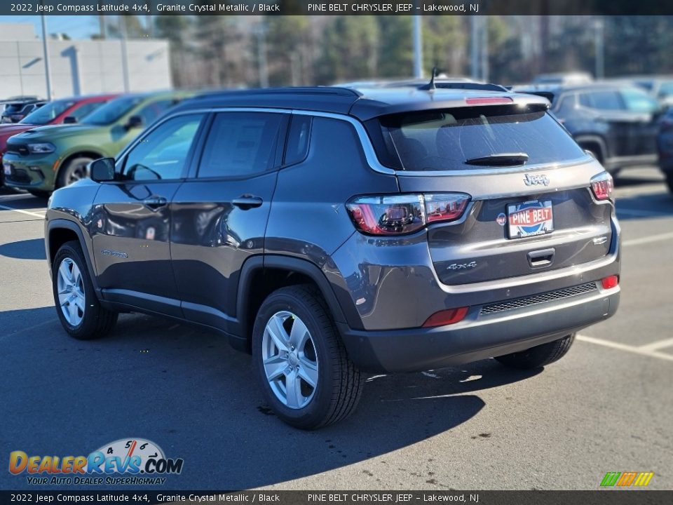 2022 Jeep Compass Latitude 4x4 Granite Crystal Metallic / Black Photo #4