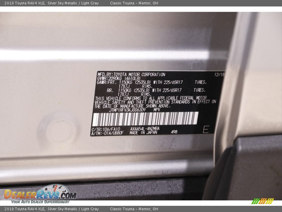 2019 Toyota RAV4 XLE Silver Sky Metallic / Light Gray Photo #20