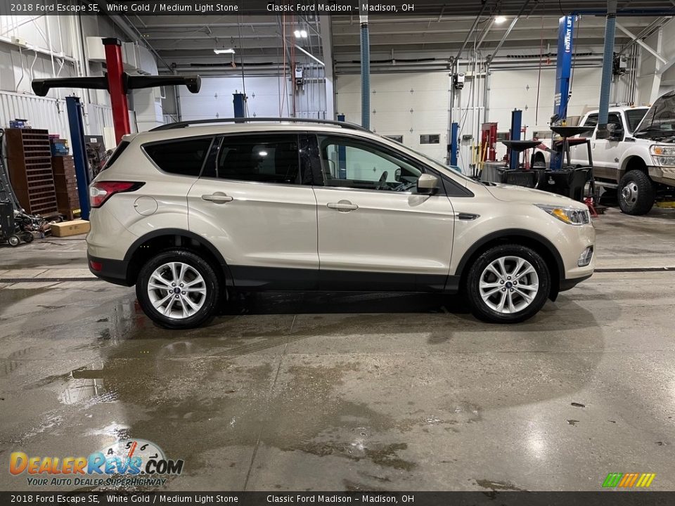 2018 Ford Escape SE White Gold / Medium Light Stone Photo #4