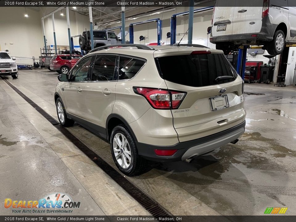 2018 Ford Escape SE White Gold / Medium Light Stone Photo #7