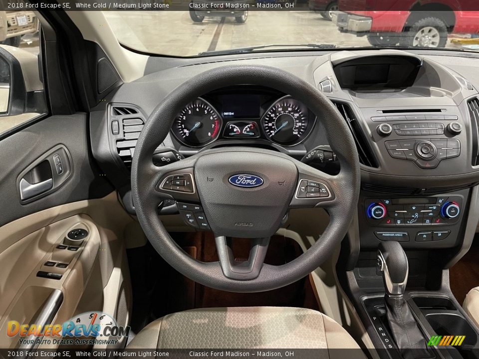 2018 Ford Escape SE White Gold / Medium Light Stone Photo #9