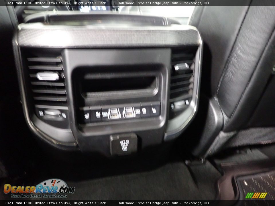 2021 Ram 1500 Limited Crew Cab 4x4 Bright White / Black Photo #33