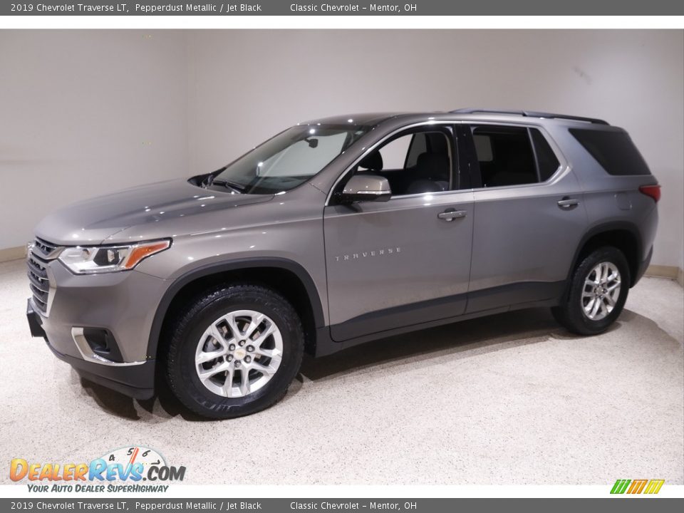 2019 Chevrolet Traverse LT Pepperdust Metallic / Jet Black Photo #3