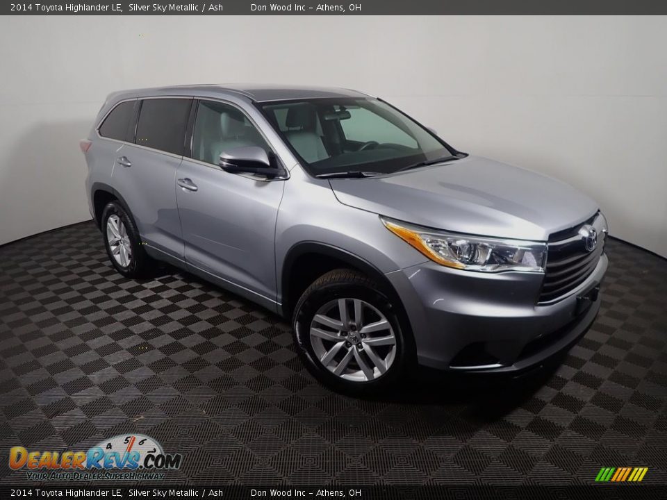 2014 Toyota Highlander LE Silver Sky Metallic / Ash Photo #3