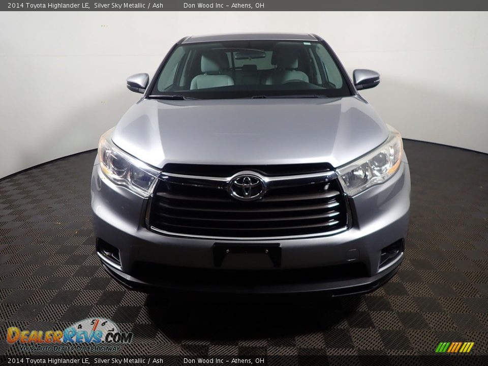 2014 Toyota Highlander LE Silver Sky Metallic / Ash Photo #5