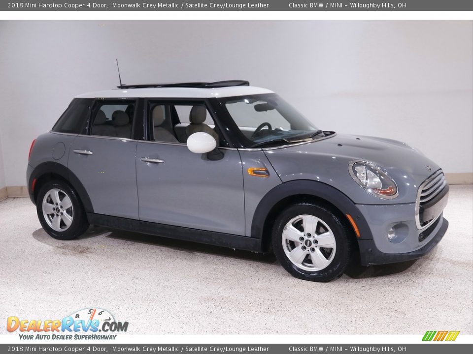 2018 Mini Hardtop Cooper 4 Door Moonwalk Grey Metallic / Satellite Grey/Lounge Leather Photo #1