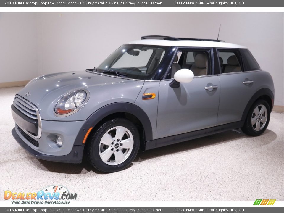 2018 Mini Hardtop Cooper 4 Door Moonwalk Grey Metallic / Satellite Grey/Lounge Leather Photo #3