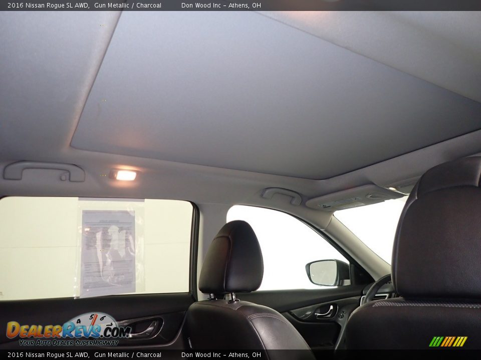 2016 Nissan Rogue SL AWD Gun Metallic / Charcoal Photo #2